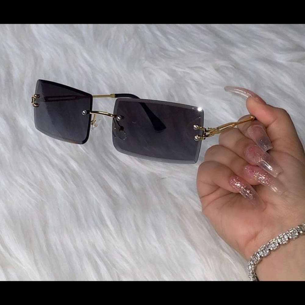 Black Trendy Retro Sunglasses